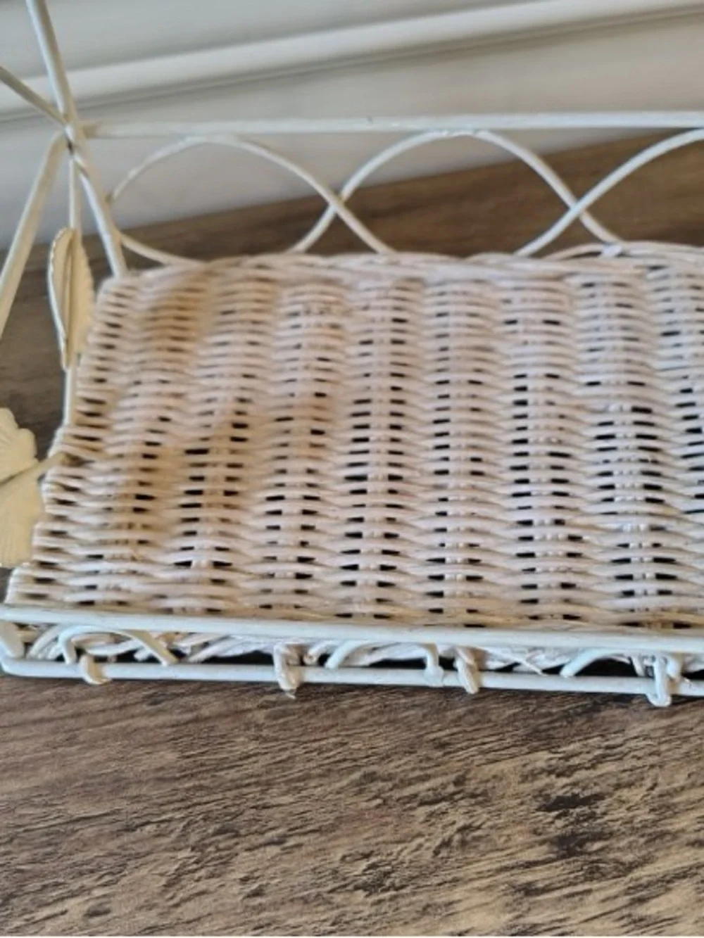 Vtg Wicker Rattan & Wire 2 Tiered Shelf White Hanging Coastal Cottage Seashells